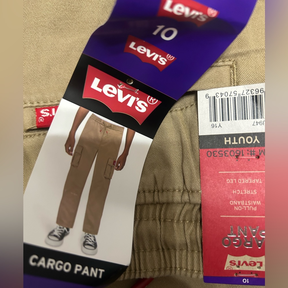 Levi’s youth cargo pants size 10 NWT tan - Picture 6 of 6